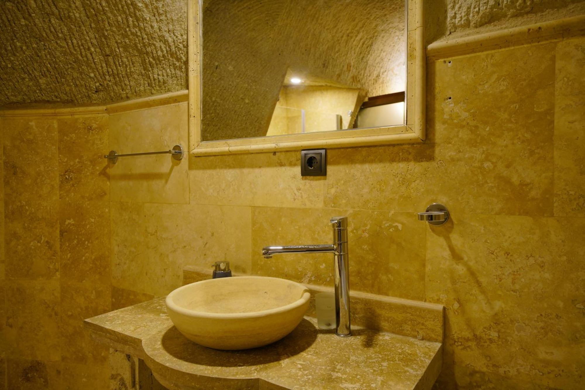 Hotel Vezir Cave