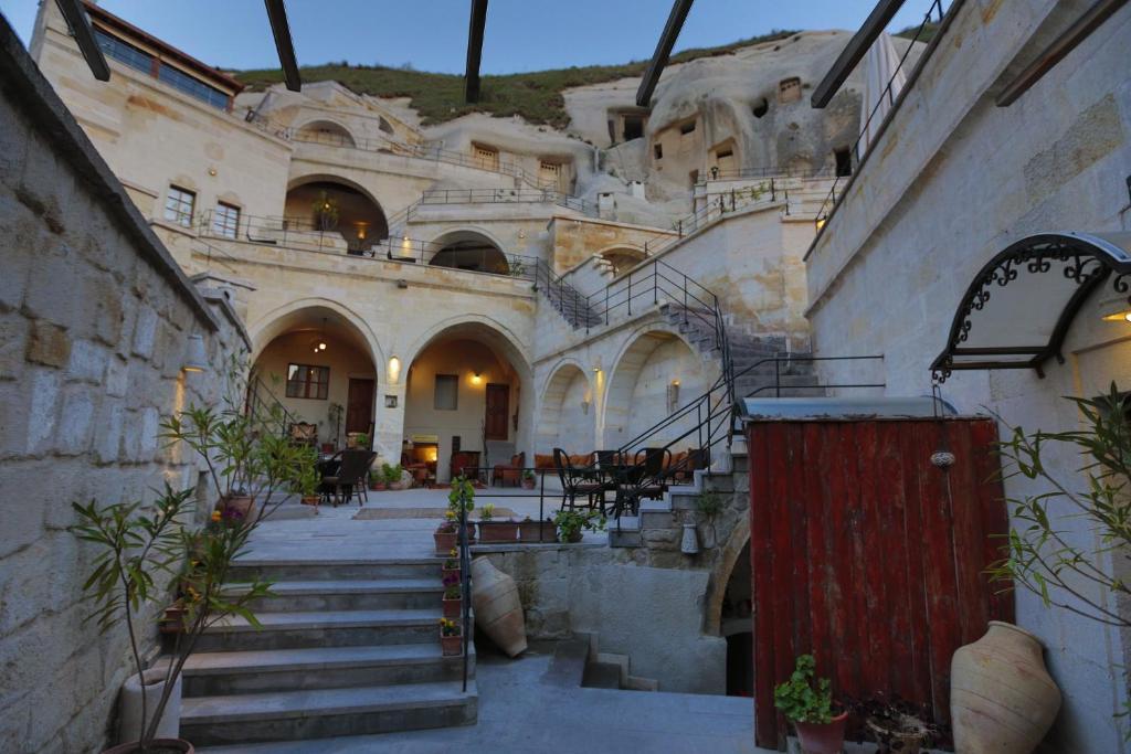 Vezir Cave