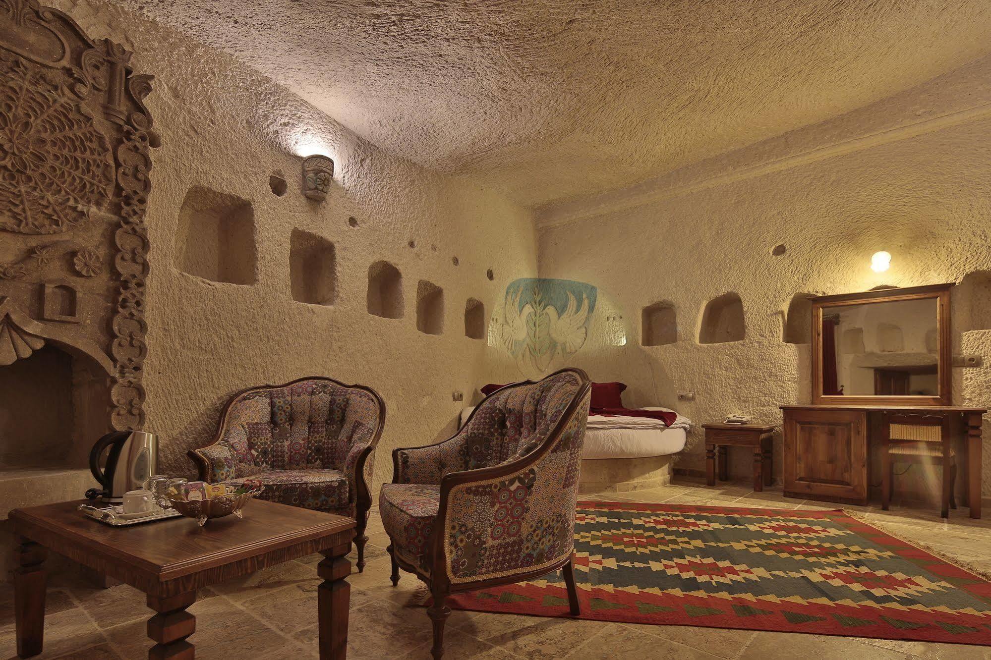 Vezir Cave 2*
